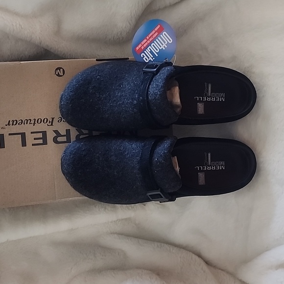 Merrell Shoes - NIB MERRELL SIZE 9 1/2 Fabric Mules Ortholite Spring and summer!
